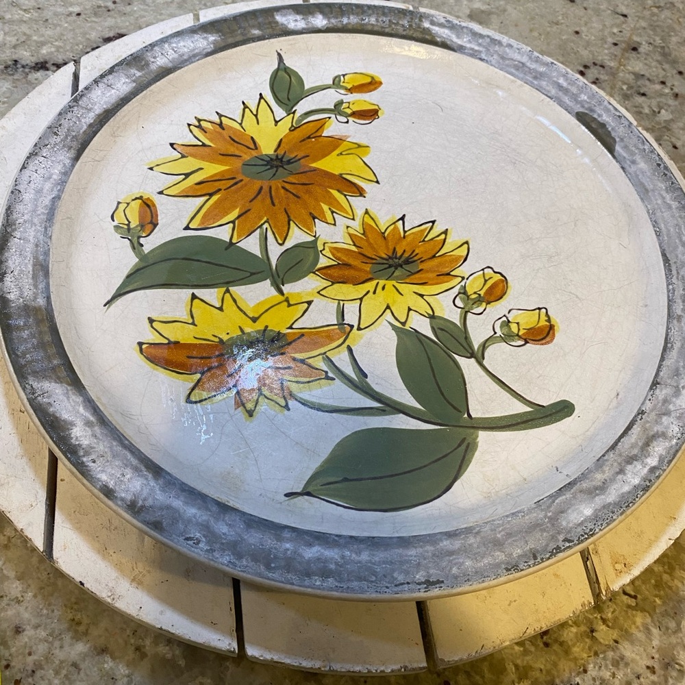 Floral Decorative Plate with‎ Sunflower Design